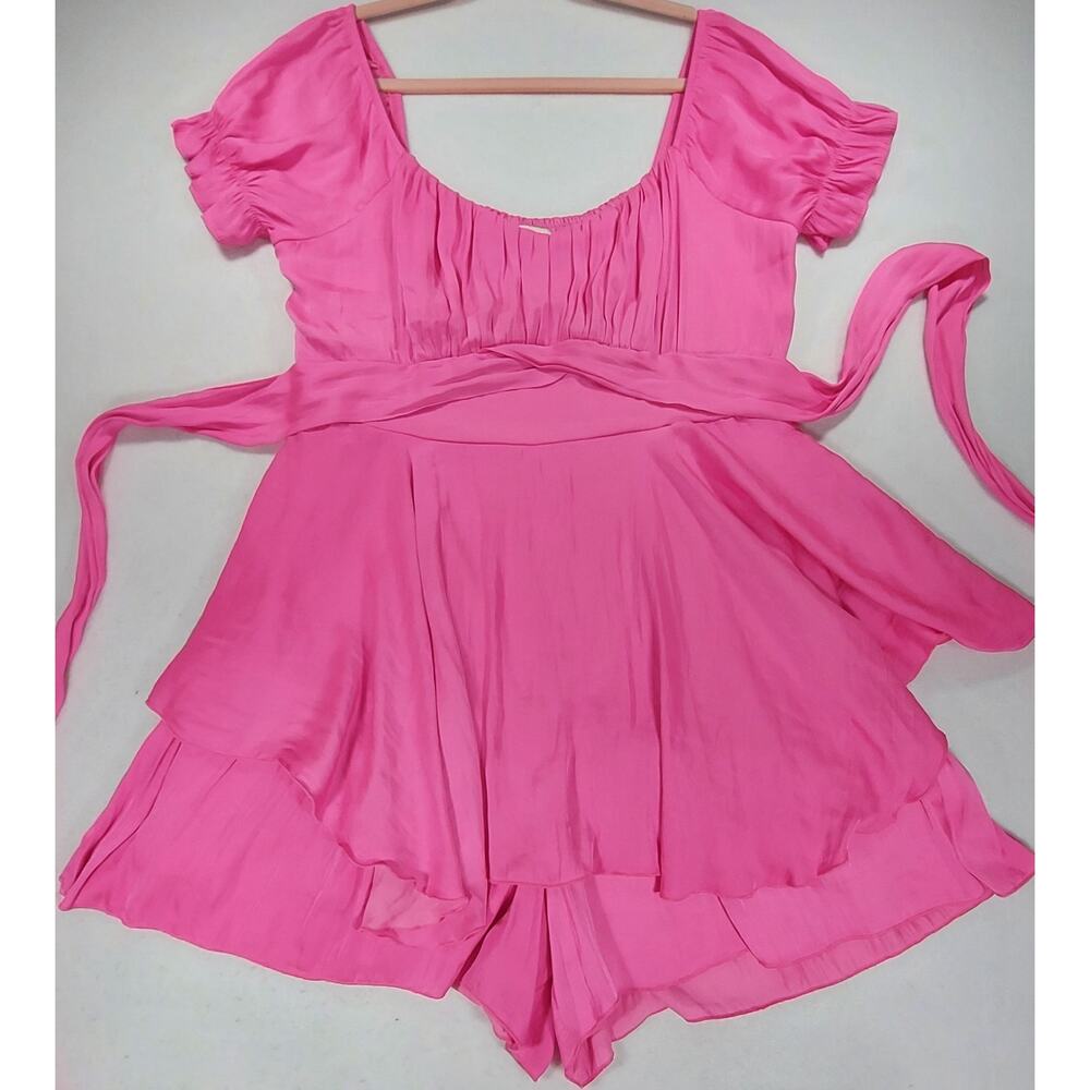 Charmed Hearts Hot Pink Tie Back Puff Sleeve Romper Feminine Sexy Date Night XL